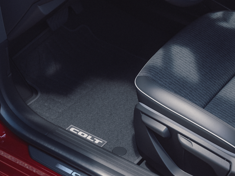 Tapetes em tecido - Mitsubishi Colt