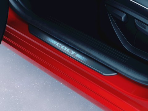 Estribos Iluminados - Mitsubishi Colt