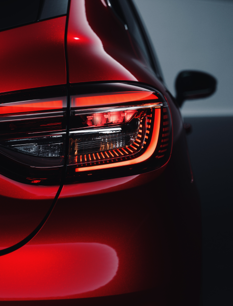 Luzes traseiras - Mitsubishi Colt