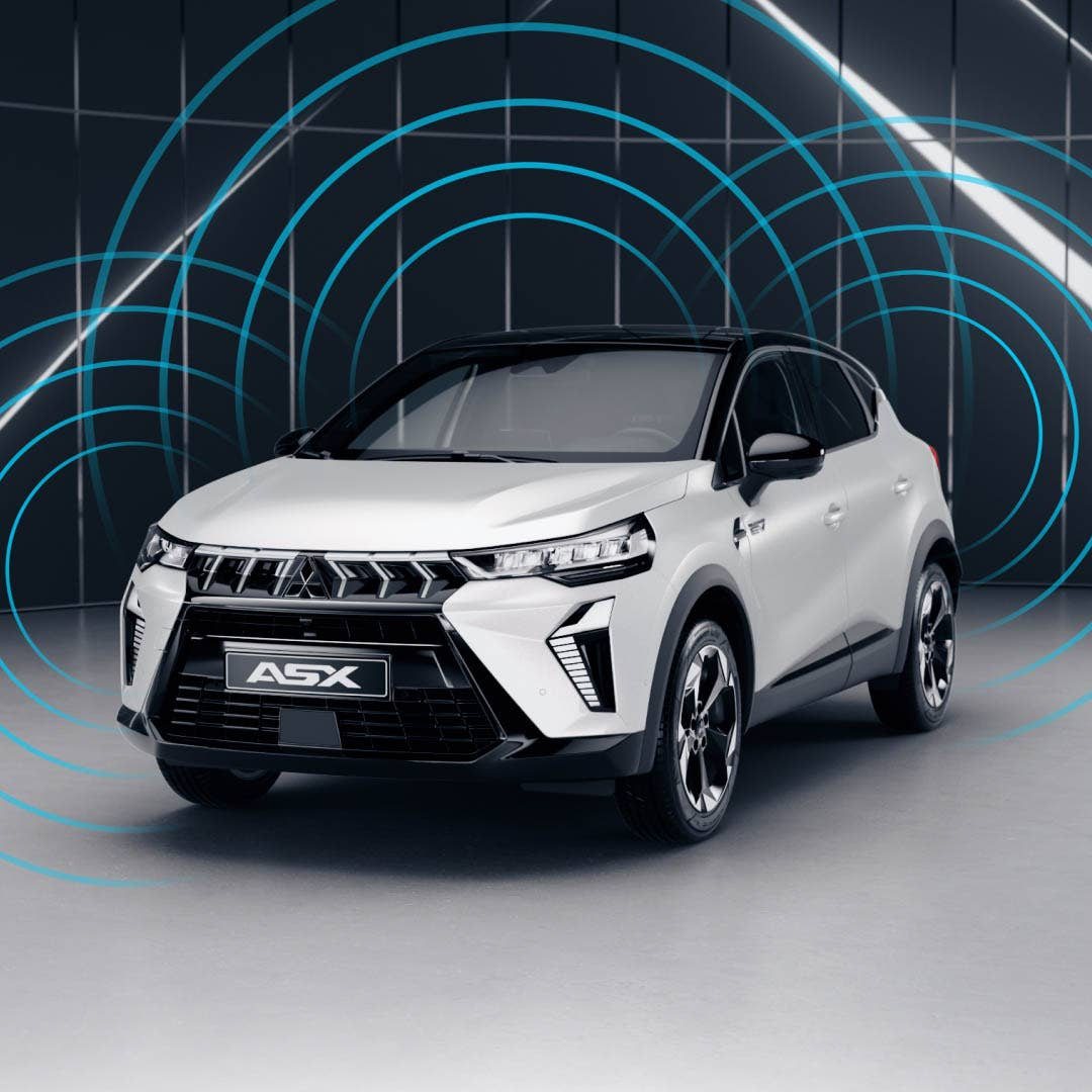 Mitsubishi ASX em estúdio, com ondas concêntricas desenhadas à volta da frente do carro