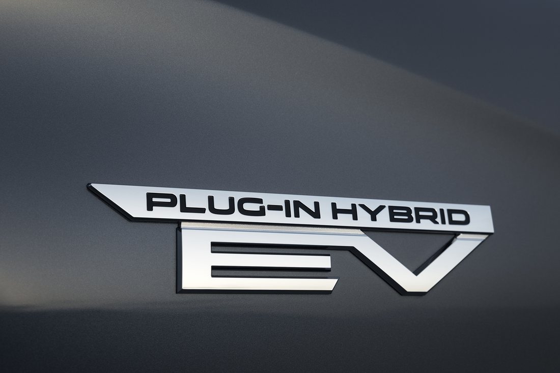 Emblema PLUG-IN HYBRID EV