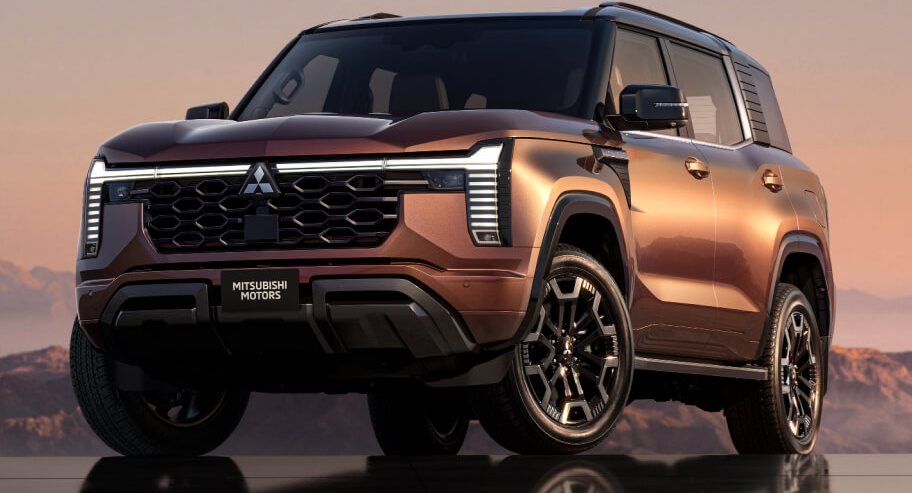 A frente do novo Pajero, com o Dynamic Shield