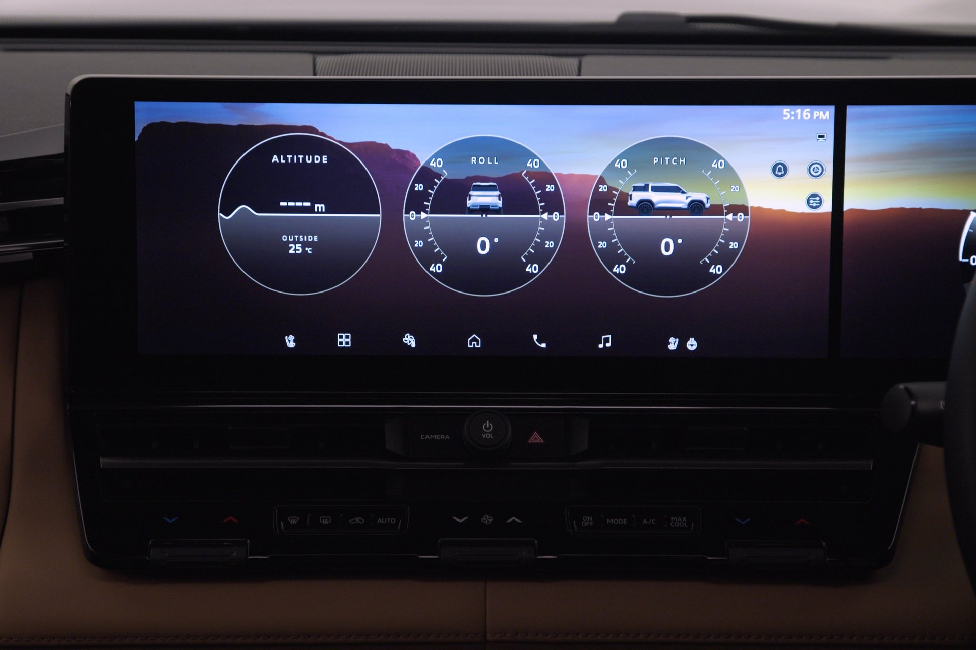O Multi Meter digital do novo Pajero, com altitude, rumo e inclinação