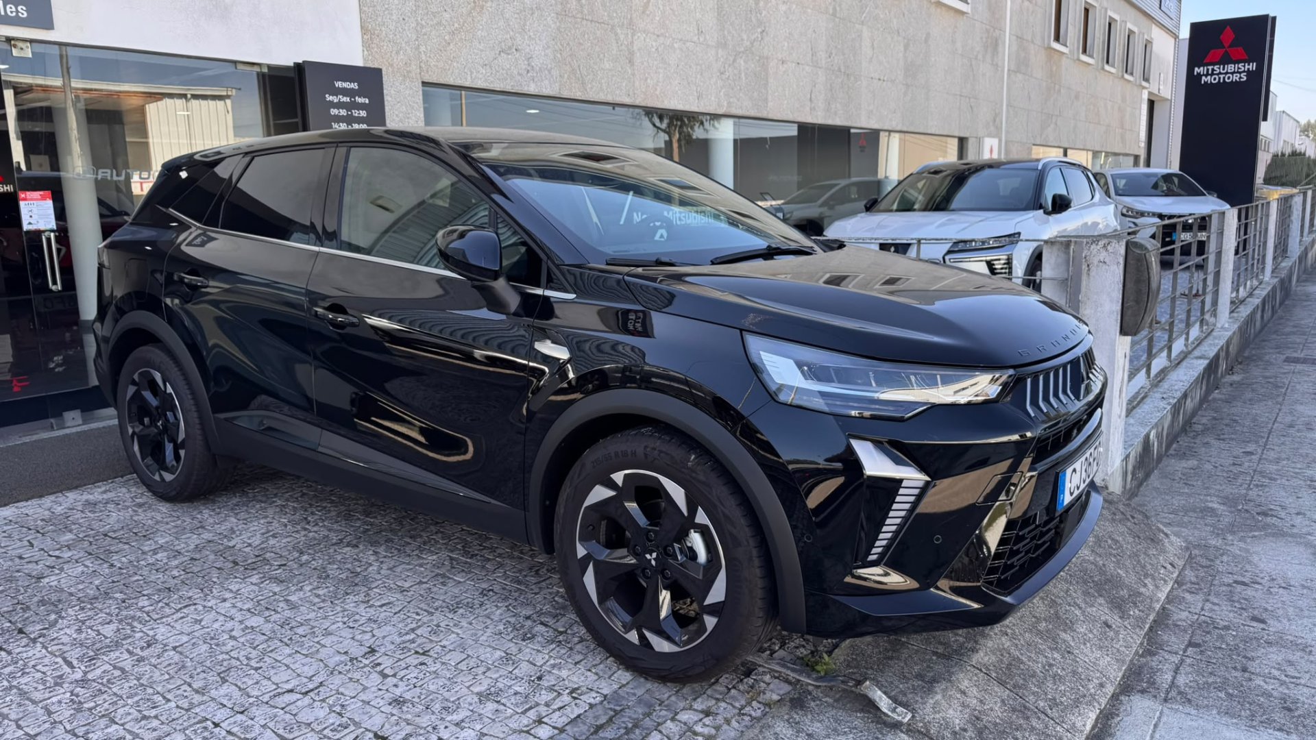 Mitsubishi Grandis 1.3T MHEV 7DCT Intense