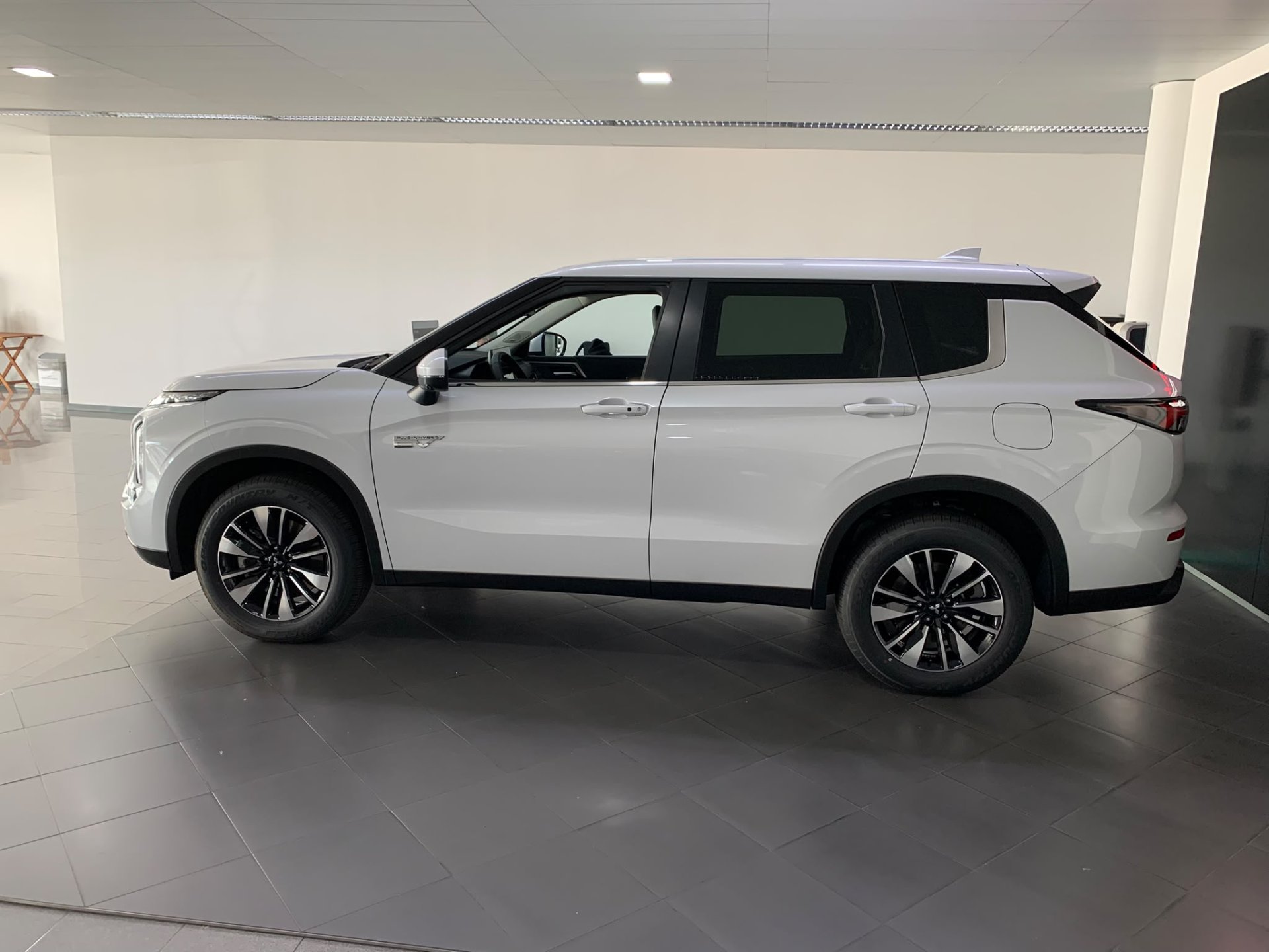 Mitsubishi Outlander 2.4 PHEV Kaiteki