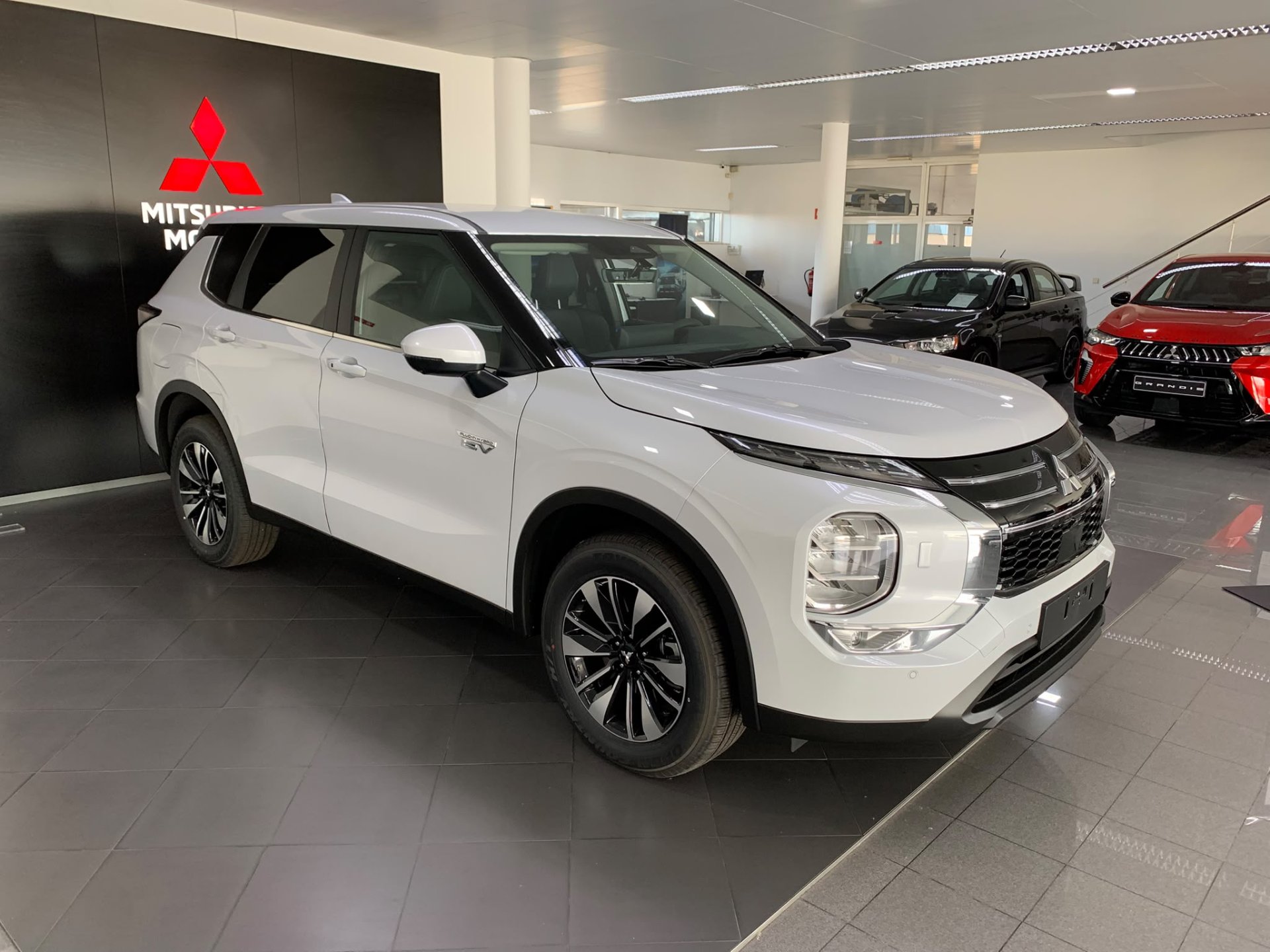 Mitsubishi Outlander 2.4 PHEV Kaiteki